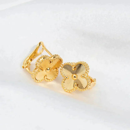 [Marin-Jewelry]CLOVER MEDIUM 1 MOTIFS LASER EARRINGS