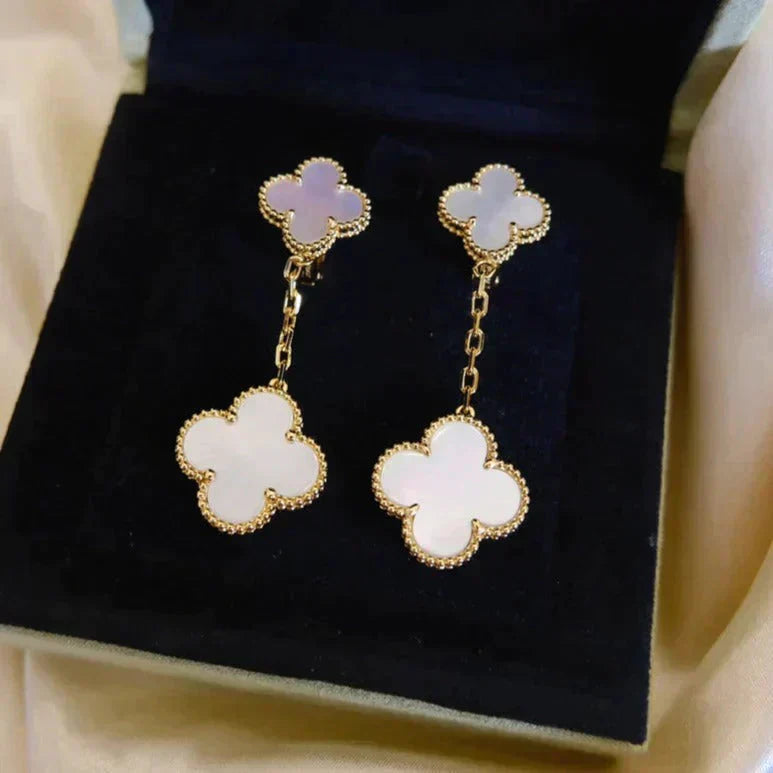 [Marin-Jewelry]CLOVER 2 MOTIF WHITE MOP EARRINGS