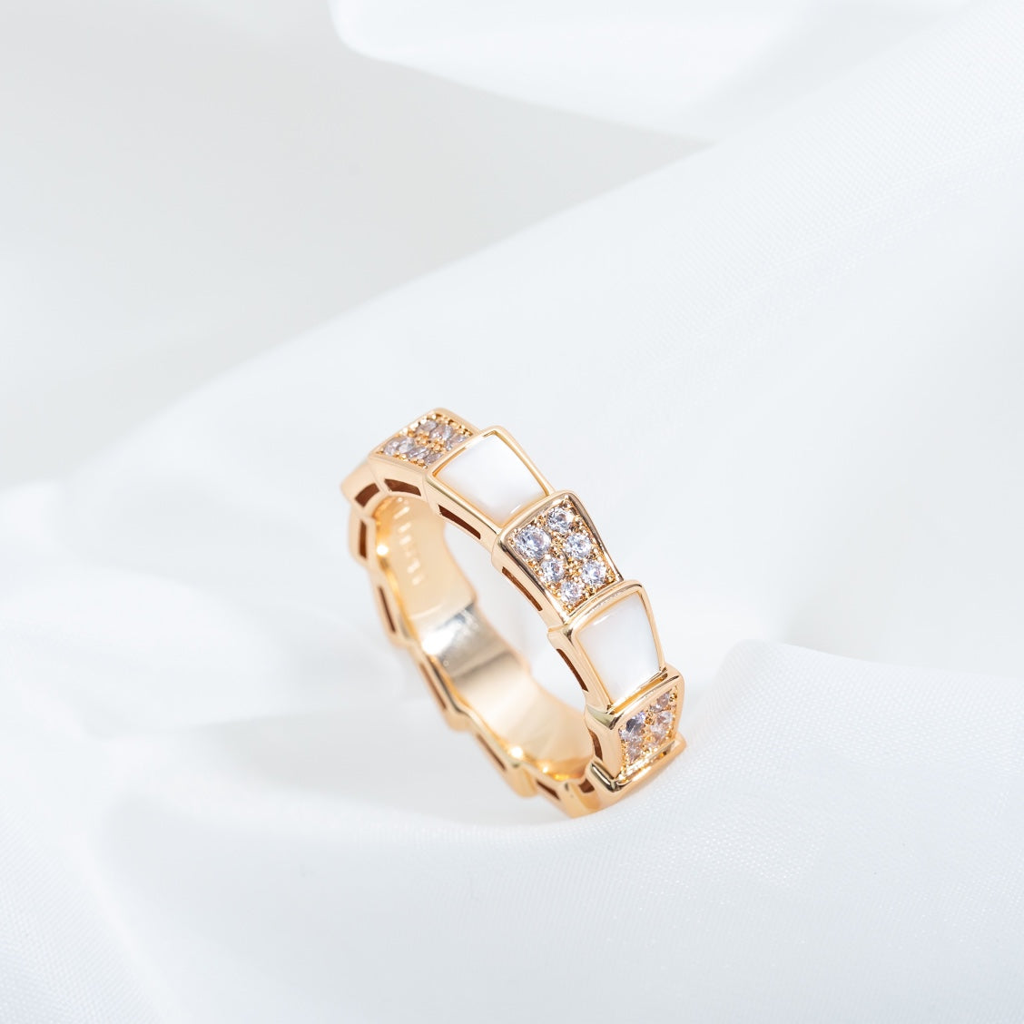 [⭐Marins]SERPENTI RING PINK GOLD MOP DIAMOND PAVED 4MM