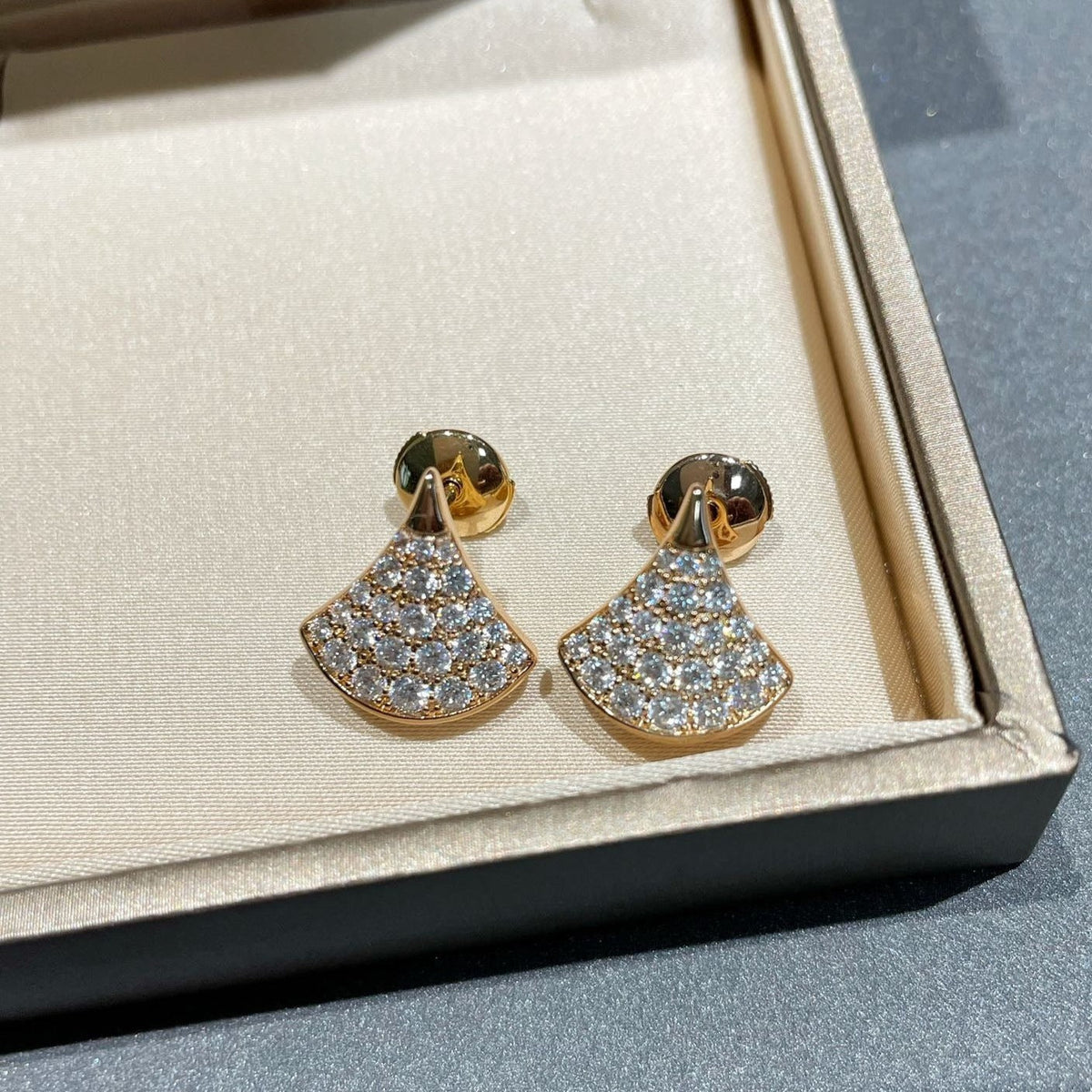 [⭐Marins]DREAM STUD EARRINGS DIAMOND