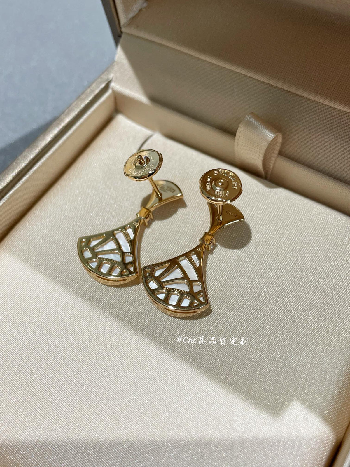 [⭐Marins]DREAM MOP 1 DIAMOND EARRINGS