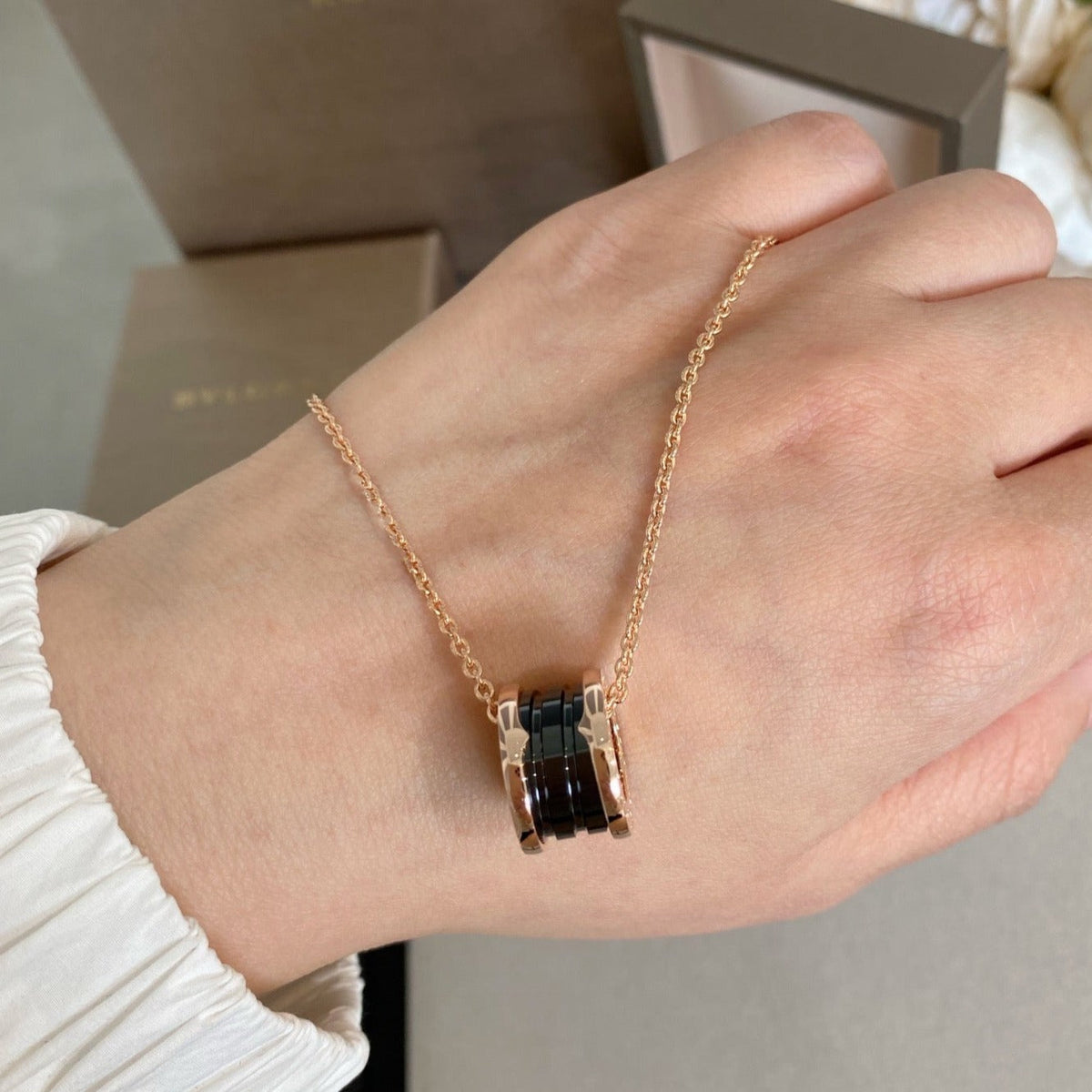 [⭐Marins]ZERO 1 BLACK CERAMIC PINK GOLD NECKLACE