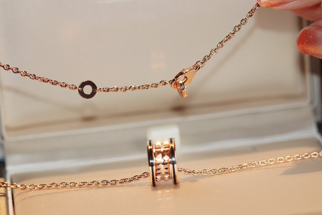 [⭐Marins]ZERO 1 ROCK PEDANT PINK GOLD BLACK NECKLACE