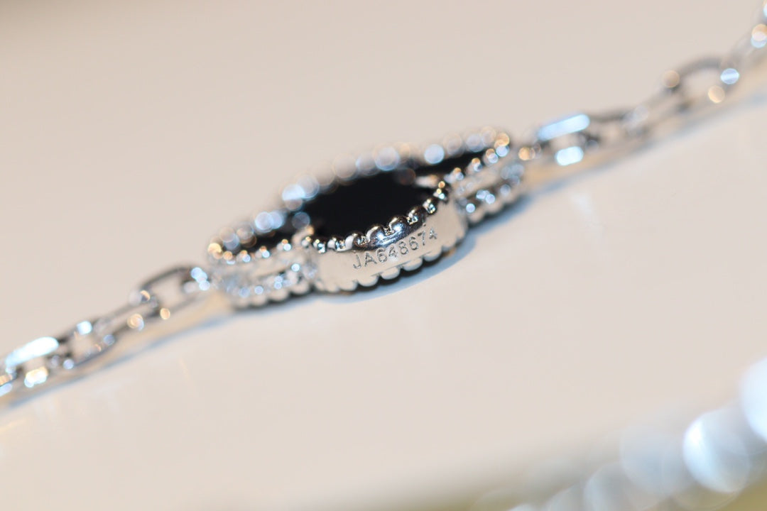 [Marin-Jewelry]TRÈFLE 20 MOTIFS ONYX DIAMANT ARGENT
