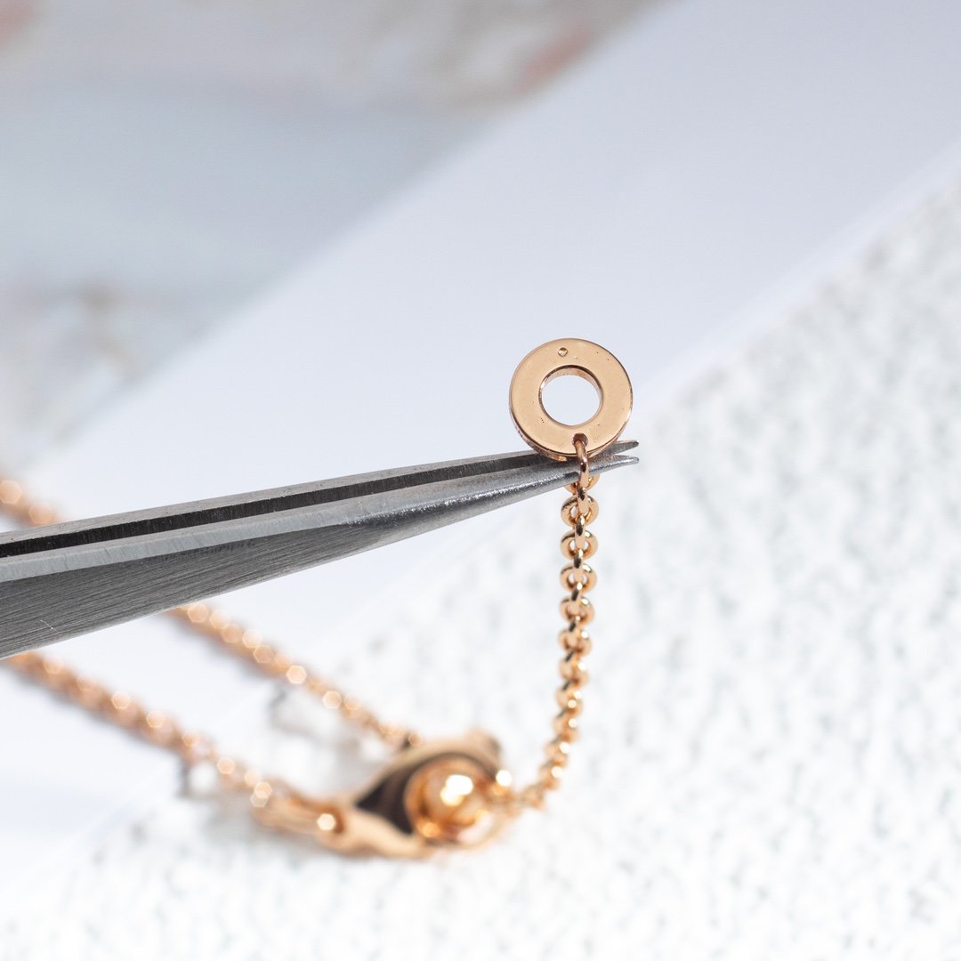 [⭐Marins]ZERO 1 WHITE CERAMIC PINK GOLD DIAMOND NECKLACE