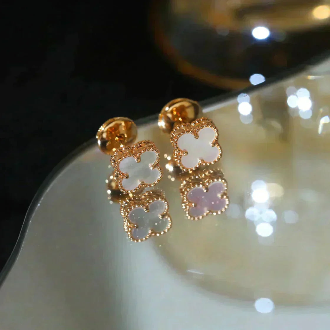 [Marin-Jewelry]CLOVER MINI 9.5MM WHITE MOP EARRINGS