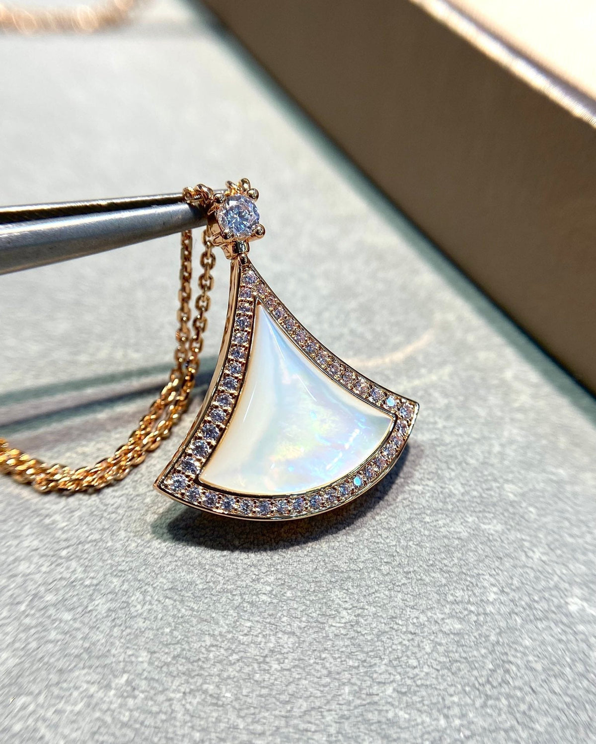 [⭐Marins]DREAM MOP DIAMOND PAVED PINK GOLD NECKLACE
