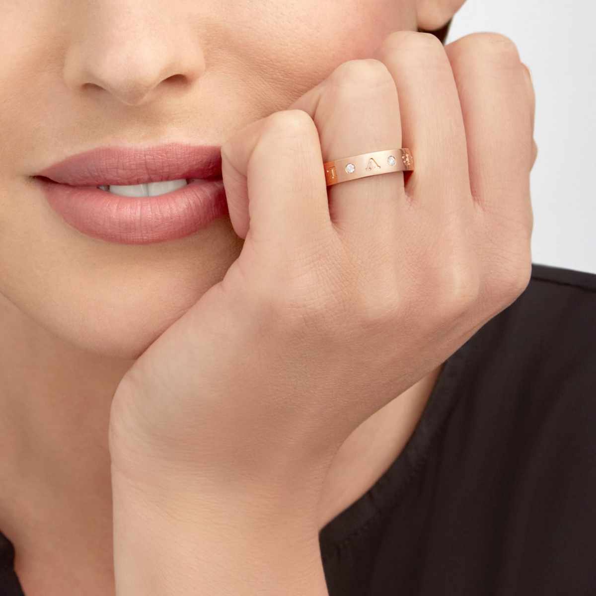 [⭐Marins]ZERO 1 ESSENTIAL PINK GOLD BAND WITH DIAMONDS RING