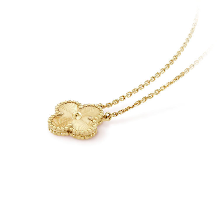 [Marin-Jewelry]CLOVER 15MM LASER NECKLACE