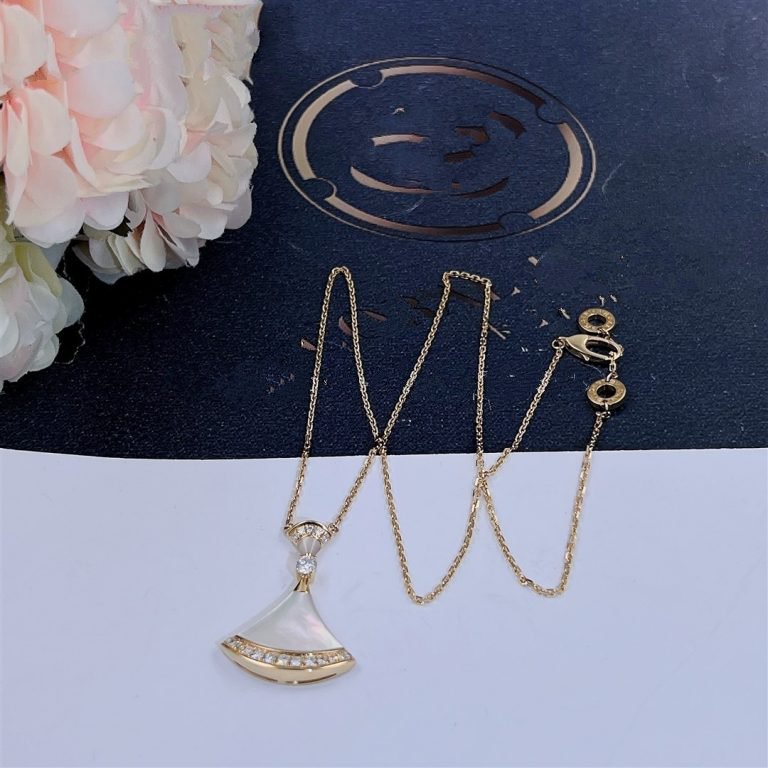 [⭐Marins]DREAM NECKLACE MOP GOLD DIAMOND
