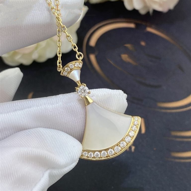 [⭐Marins]DREAM NECKLACE MOP GOLD DIAMOND