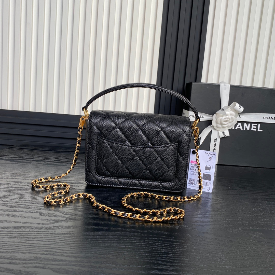 RETRO STYLE FLAP BAG 19 IN BLACK GRAINED CALFSKIN GOLD HARDWARE
