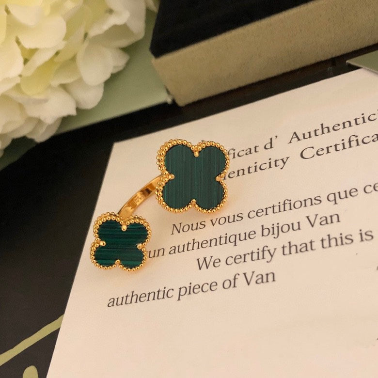 [Marin-Bijoux]BAGUE ENTRE LES DOIGTS TRÈFLE