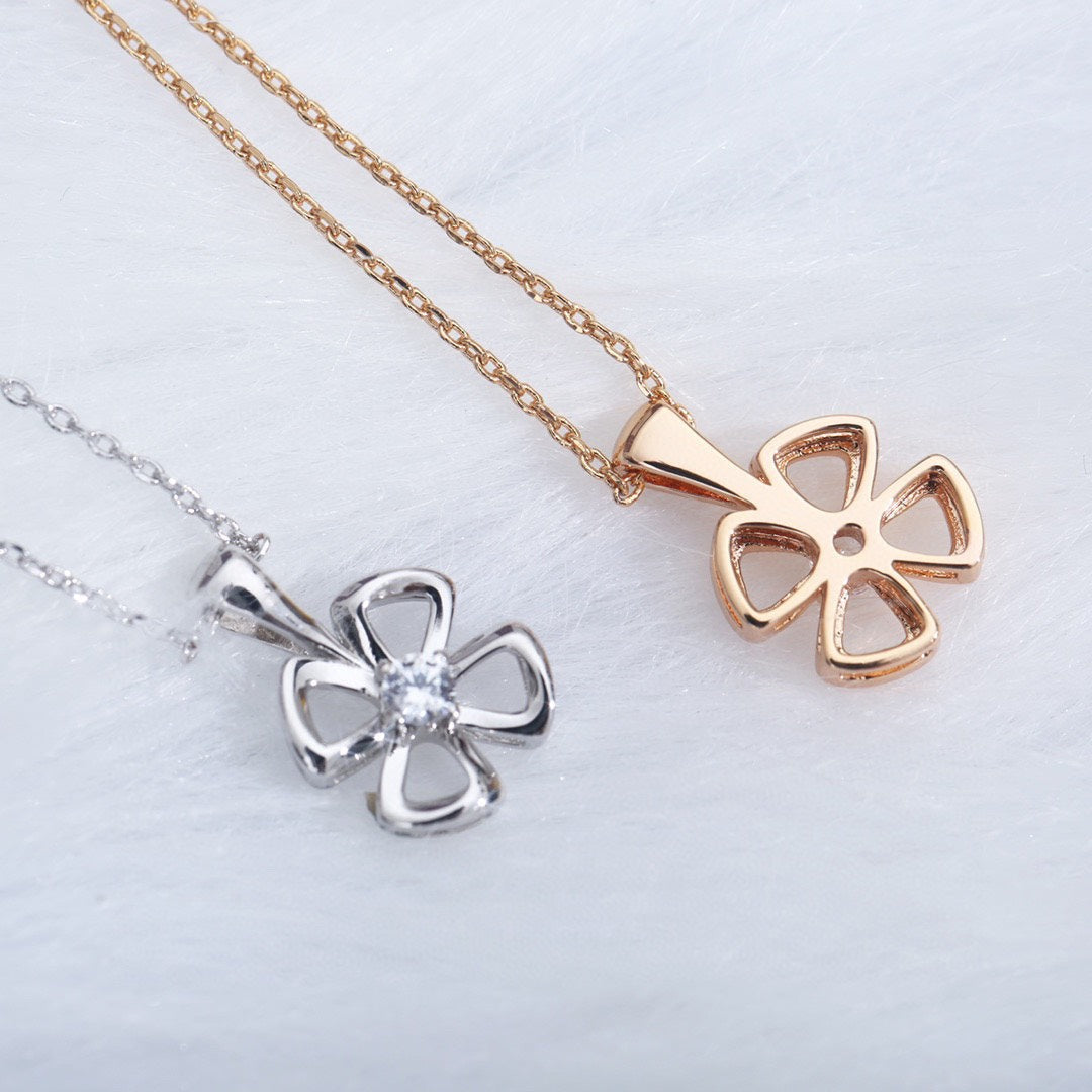 [⭐Marins]FIOREVER NECKLACE DIAMOND CENTER