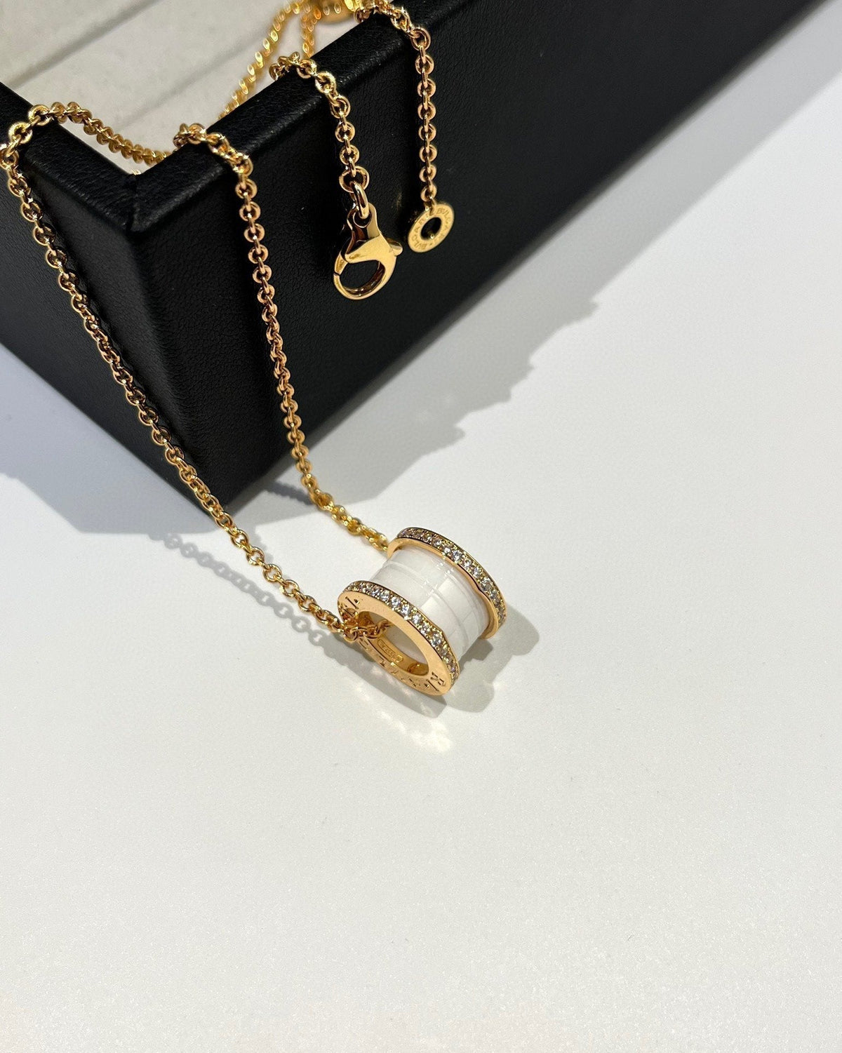 [⭐Marins]ZERO 1 WHITE CERAMIC DIAMOND PINK GOLD NECKLACE